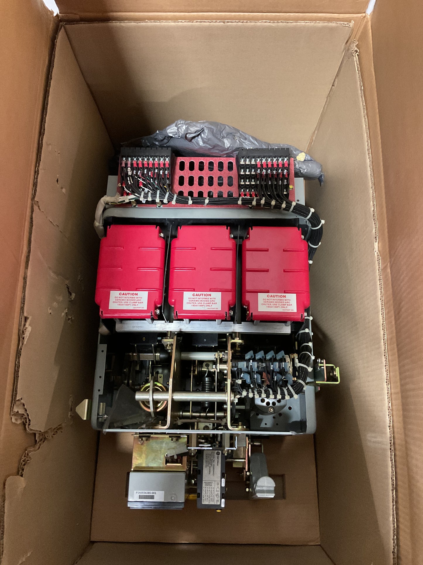 GE WAVE PRO BREAKER 1600A WPH-16 WE2GVQKF1XBBXX - NOS
