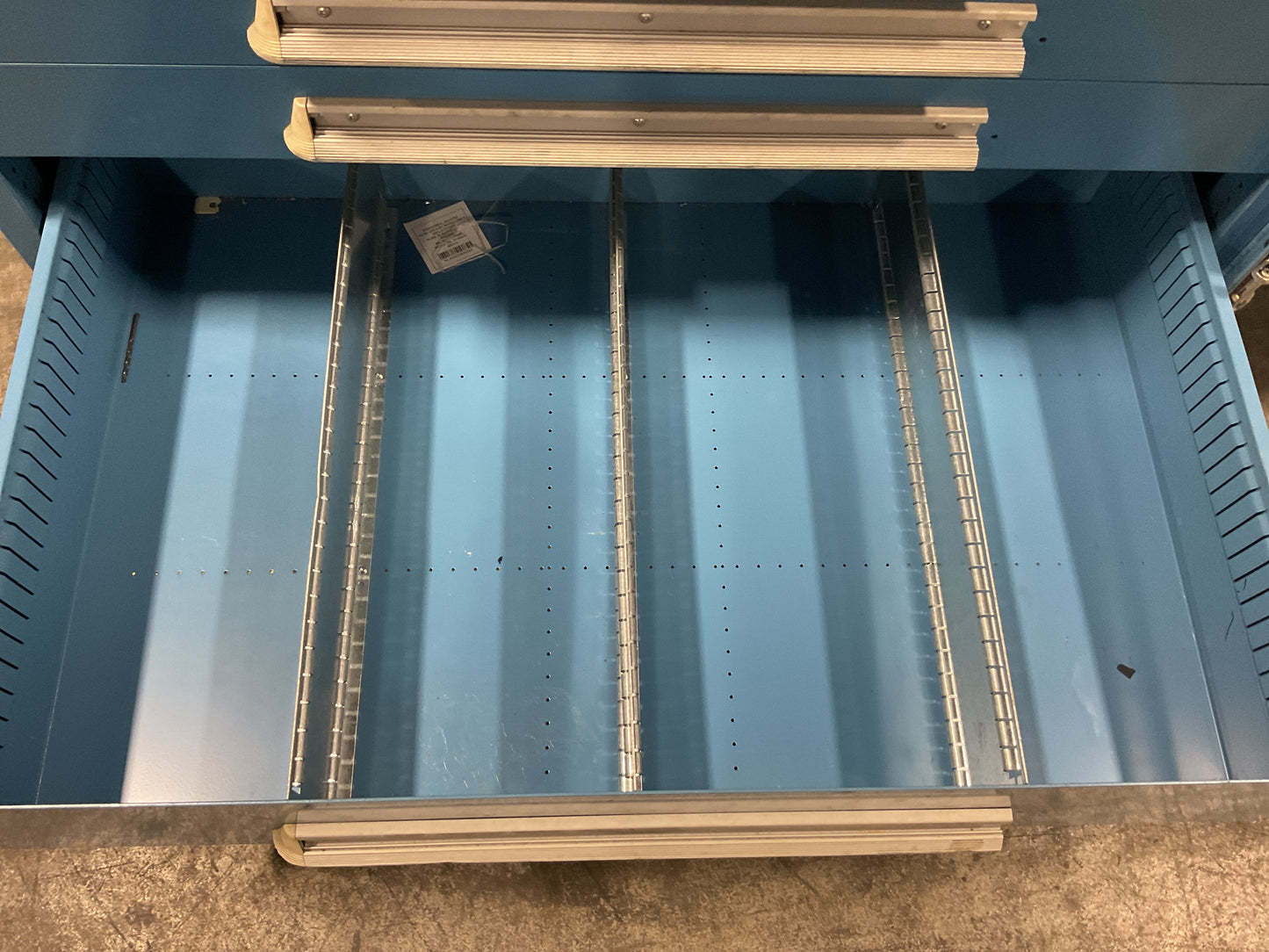 LYON WHEELED STORAGE CABINET TOOL BOX 9-DRAWER 45 X 28 X 50 STEEL BLUE USED 61