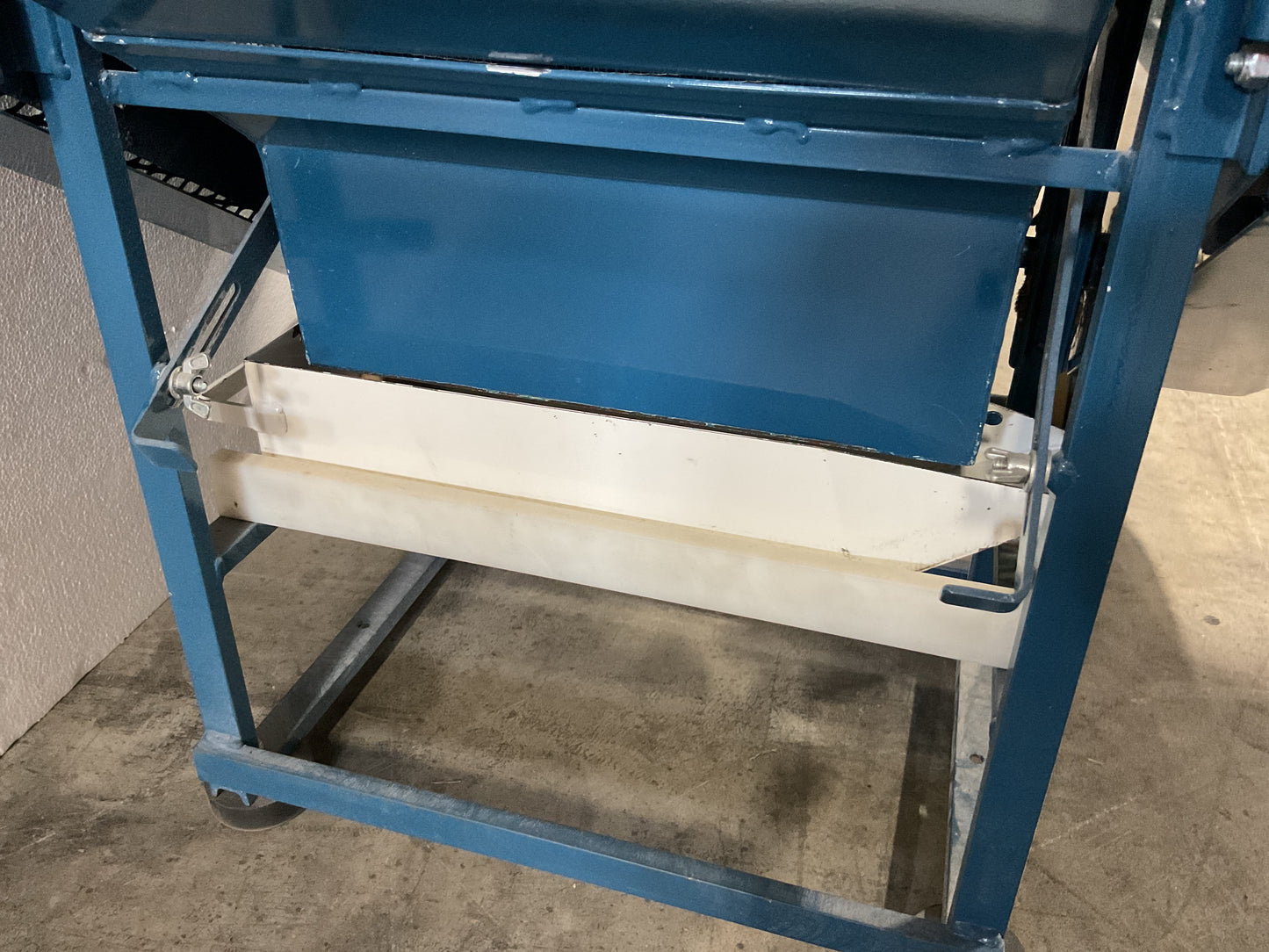 ALMACO SMALL BUNDLE THRESHER SEED THRESHING SBT-E -PREOWNED