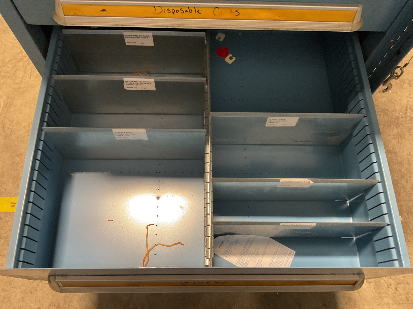 LYON WHEELED STORAGE CABINET TOOL BOX 9-DRAWER 30 X 28 X 52 STEEL BLUE USED 19