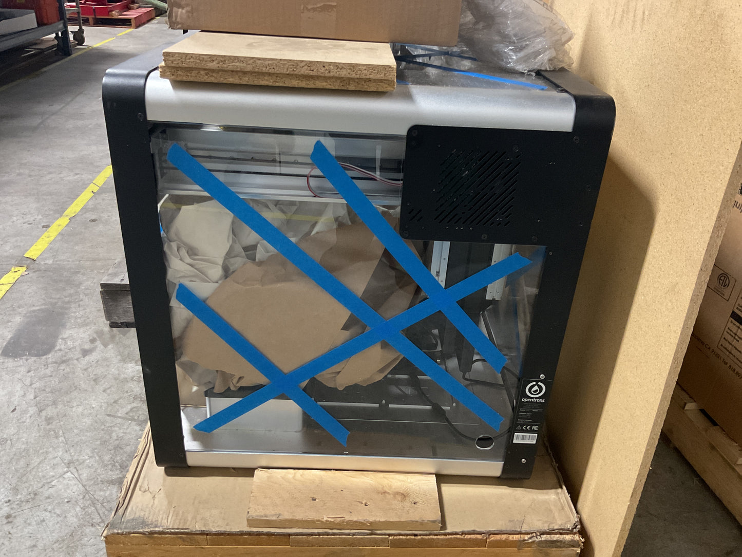 OPENTRONS LIQUID HANDLING PIPPETING ROBOT OT2 - NEW