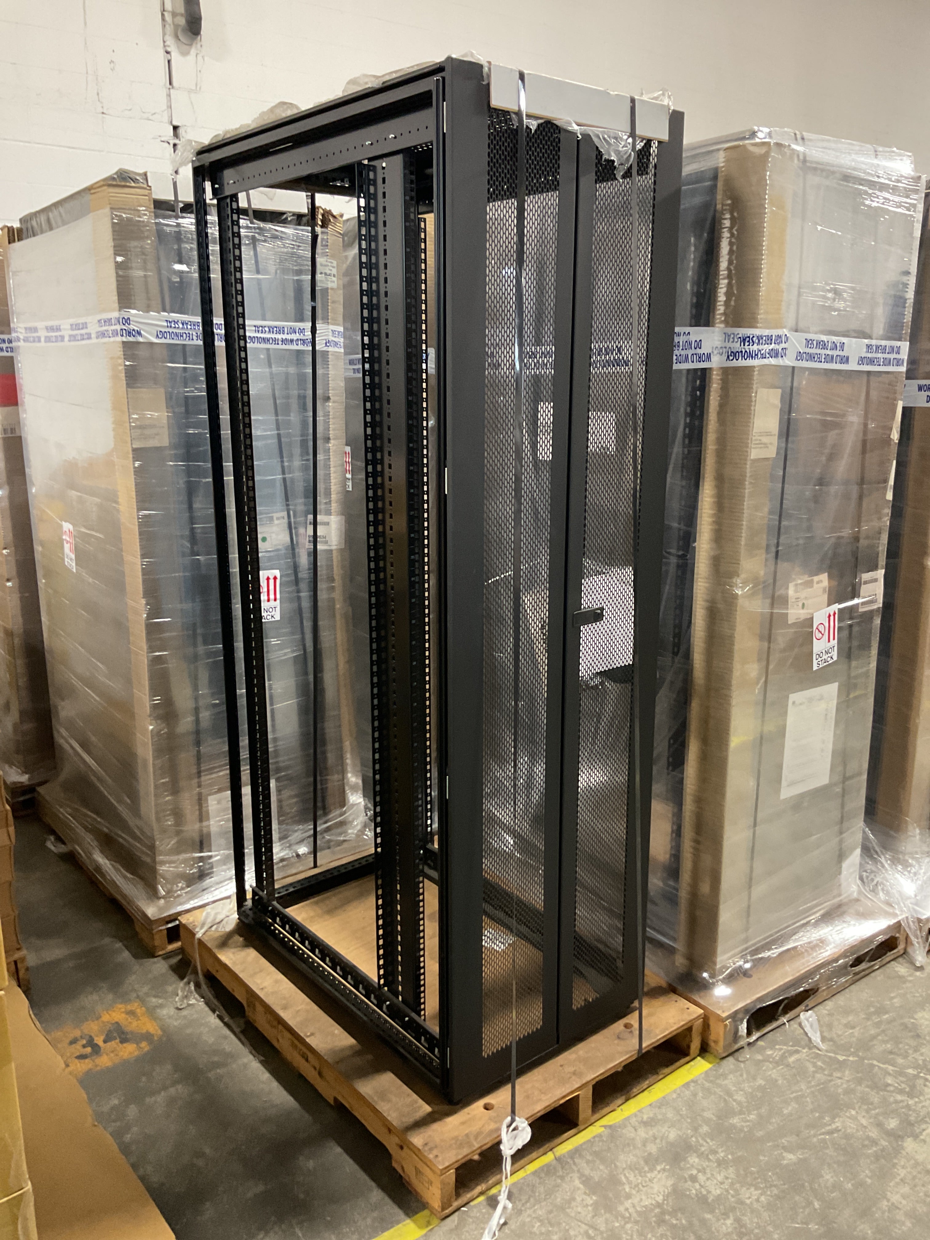 Black Box 4 Rack Unit BLACK BOX KZ 42U PERFORMANCE PLUS SERVER RACK CABINET TOCG401984 - NEW ...