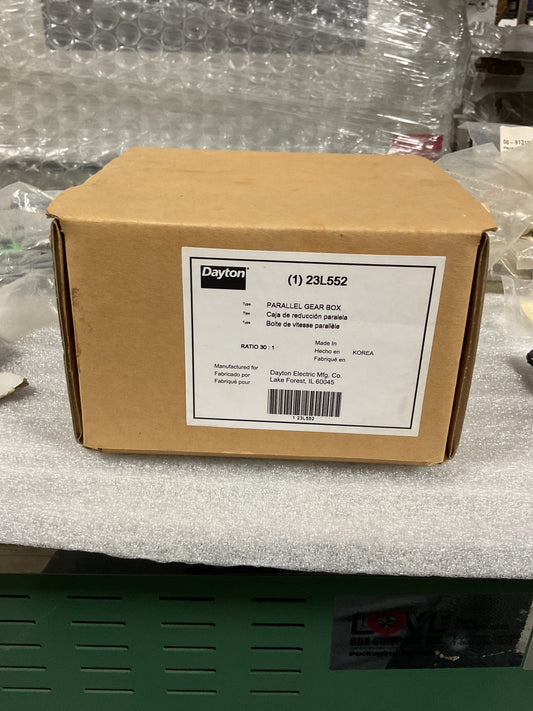 DAYTON PARALLEL GEAR BOX 30:1 23L552 - NOS