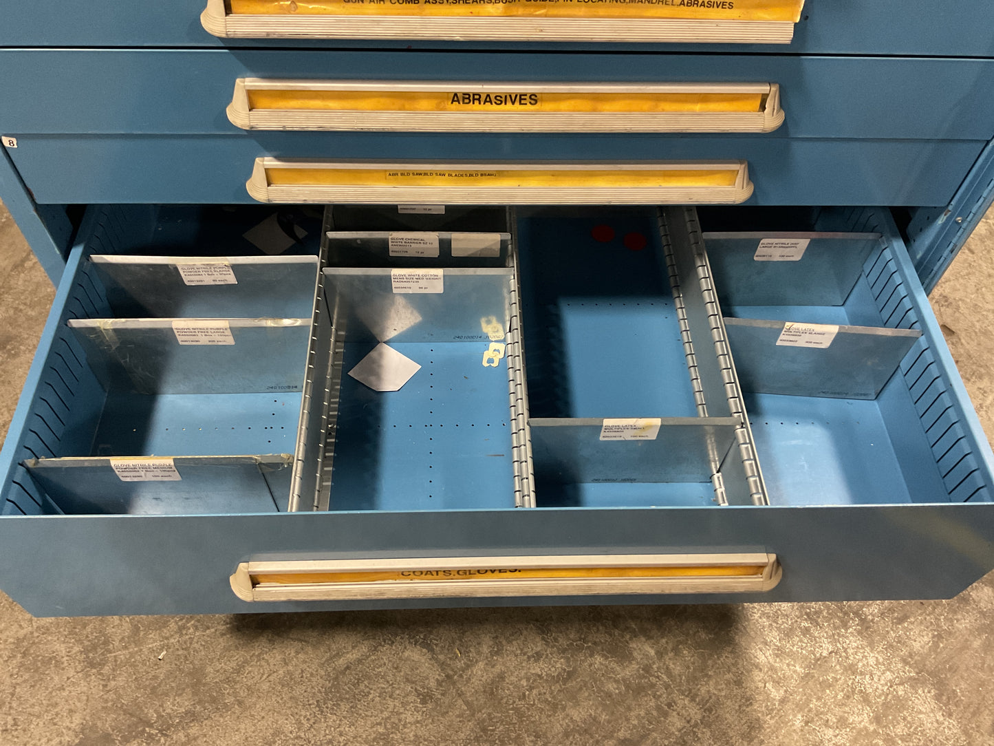 LYON WHEELED STORAGE CABINET TOOL BOX 9-DRAWER 45 X 28 X 50 STEEL BLUE USED 22