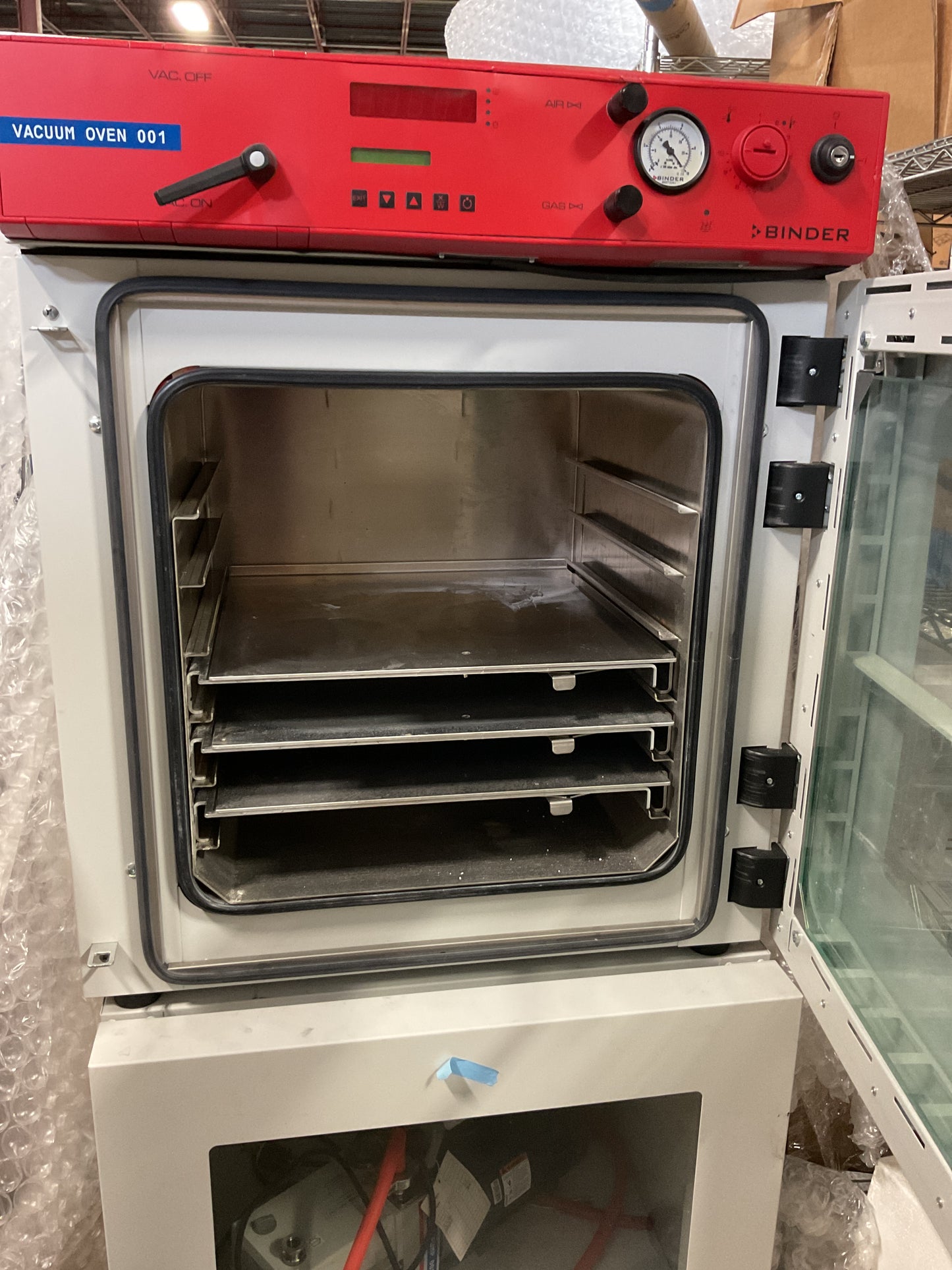 BINDER VACUUM OVEN VDL115 - FOR PARTS