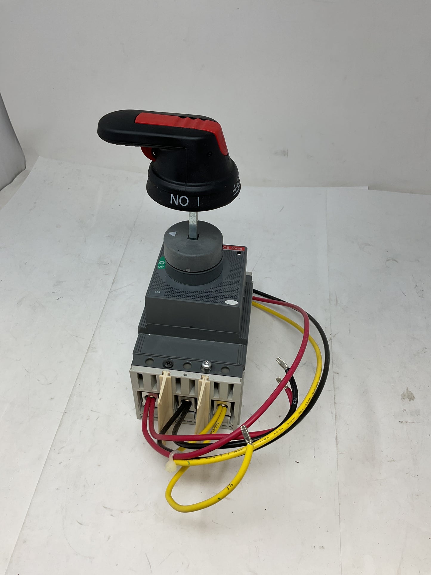 ABB SACE TMAX CIRCUIT BREAKER SACET2H100 -PREOWNED