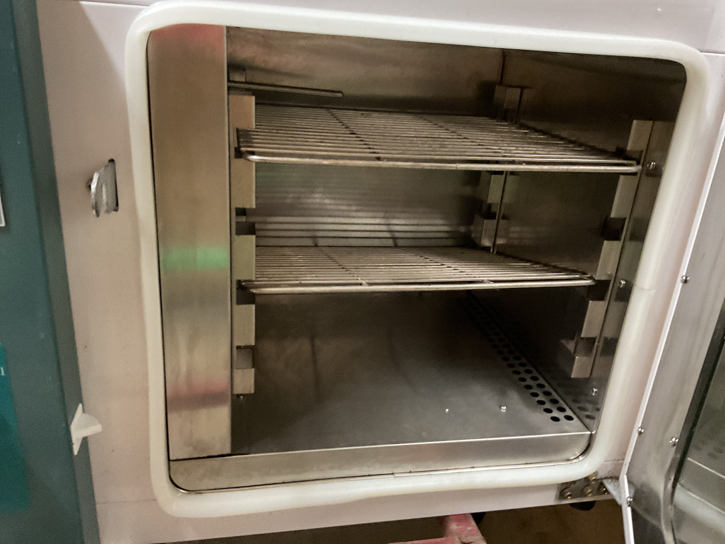 SHKTYQ DRYING OVEN KTD-6000 - PREOWNED