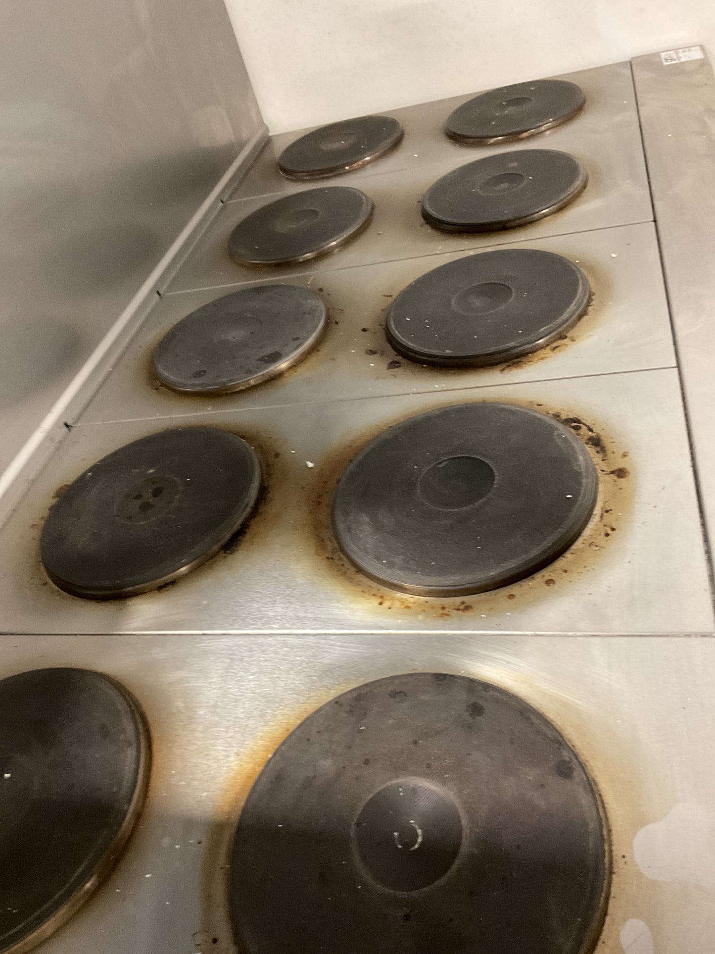 VULCAN ELECTRIC 60" RANGE 10 FRENCH PLATES W/ 2 OVENS EV60SS-10FP480- PREOWNED