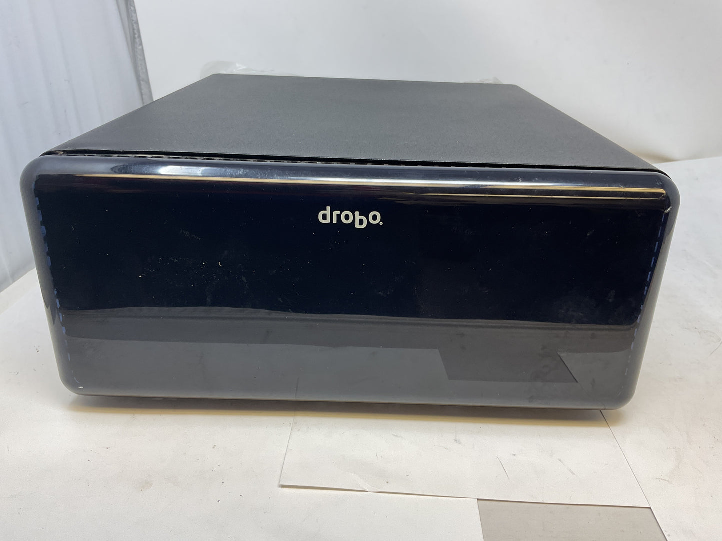 DROBO DATA STORAGE DRPR-1A W/HDD - PREOWNED