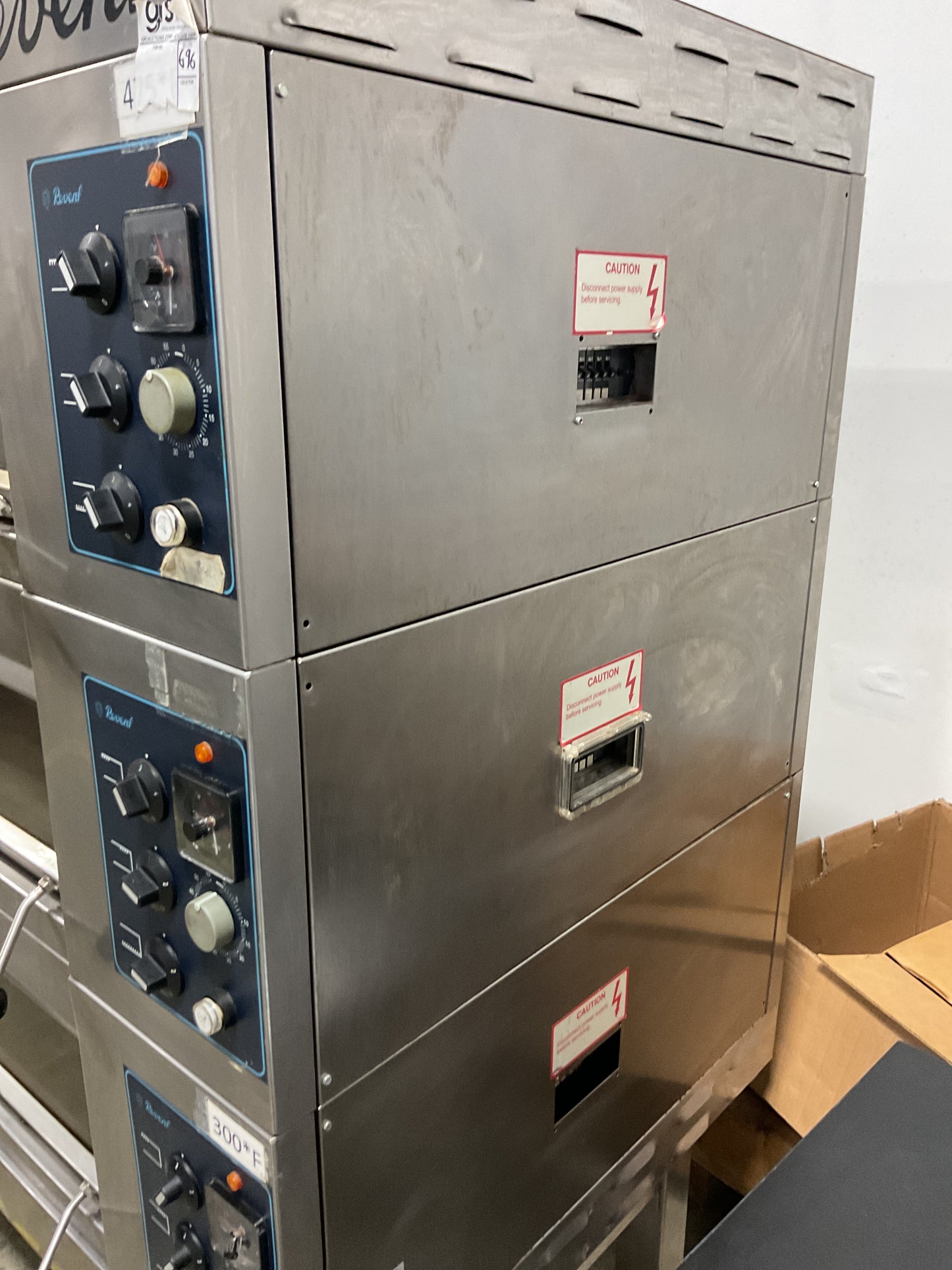 REVENT OVEN 3 DECK 3 PAN ELECTRIC COMMERCIAL OVEN W/STEAM - PREOWNED