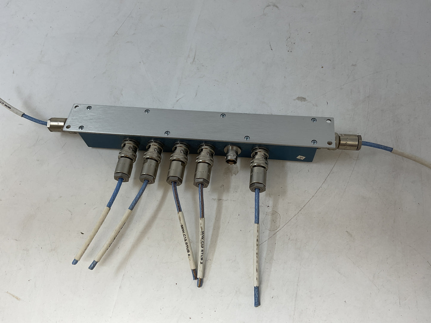 MILESTEK 6-STUB BUS COUPLER 90-50206 PREOWNED