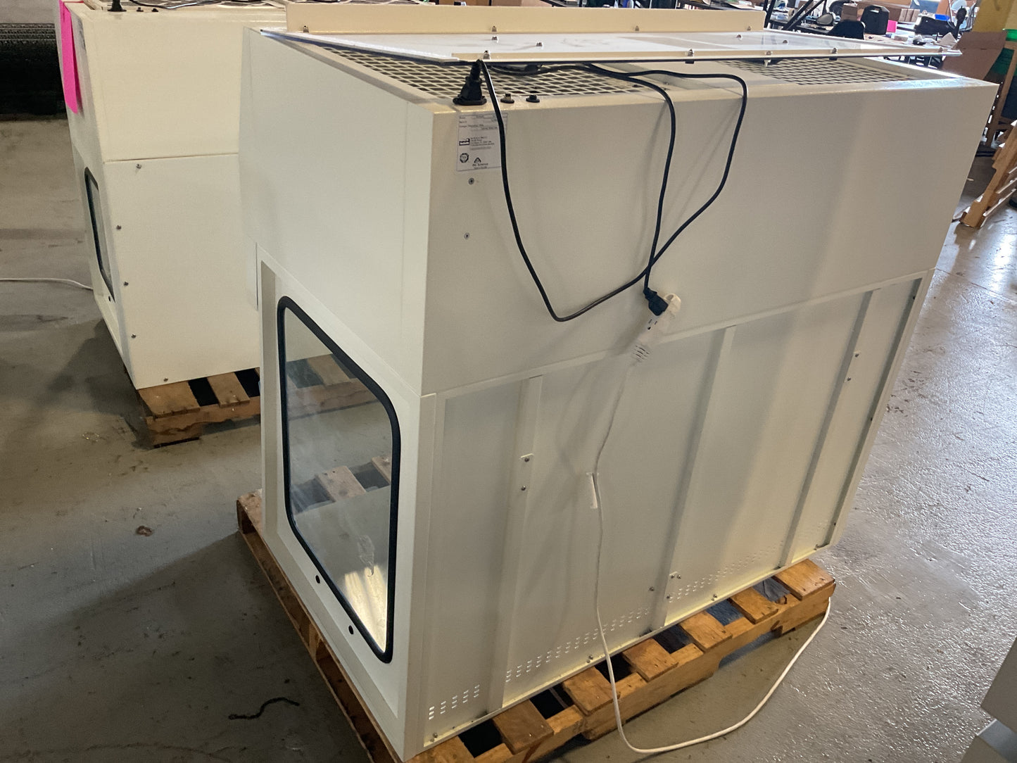AIR SCIENCE LF SERIES LAMINAR FLOW HOOD VLF-48 #9 -PREOWNED