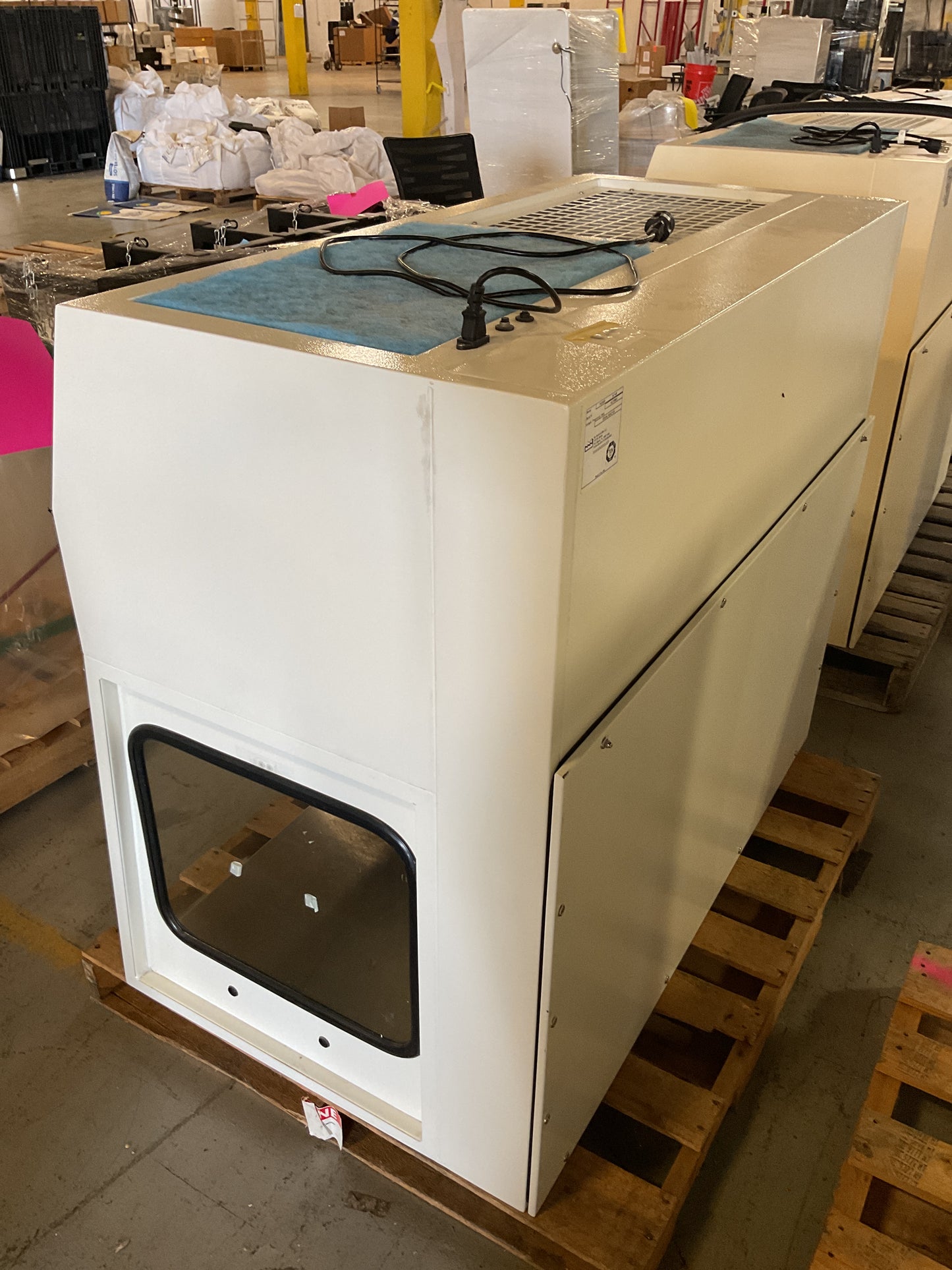AIR SCIENCE LF SERIES LAMINAR FLOW HOOD HLF-48 #4 -PREOWNED