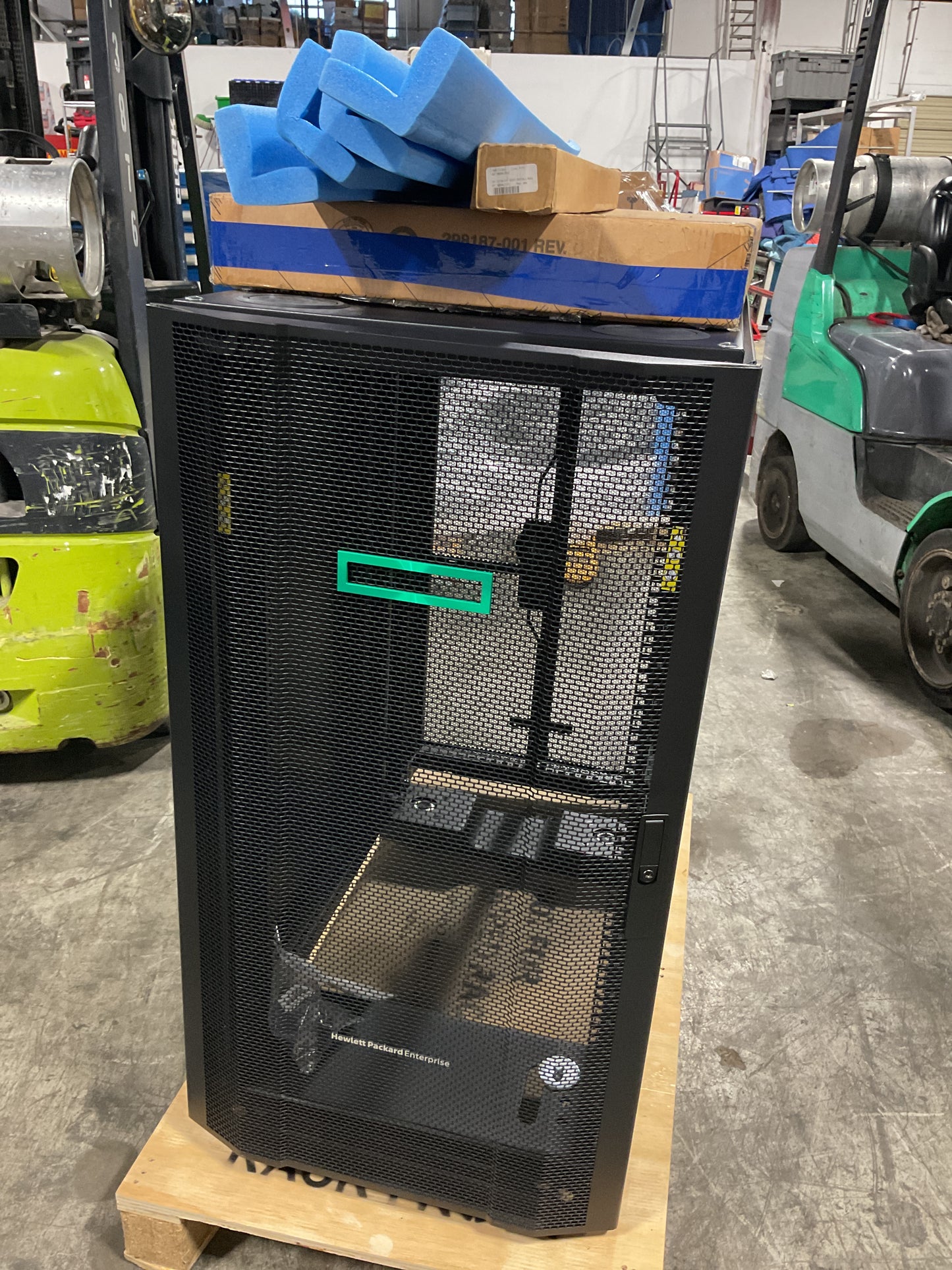 HP SERVER RACK G2 863286-001, 22U - NEW