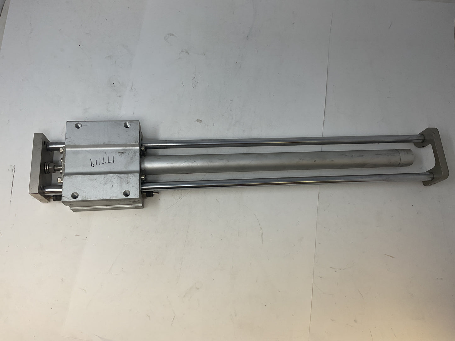 SMC MGGMB20-400  PNEUMATIC CYLINDER - PREOWNED