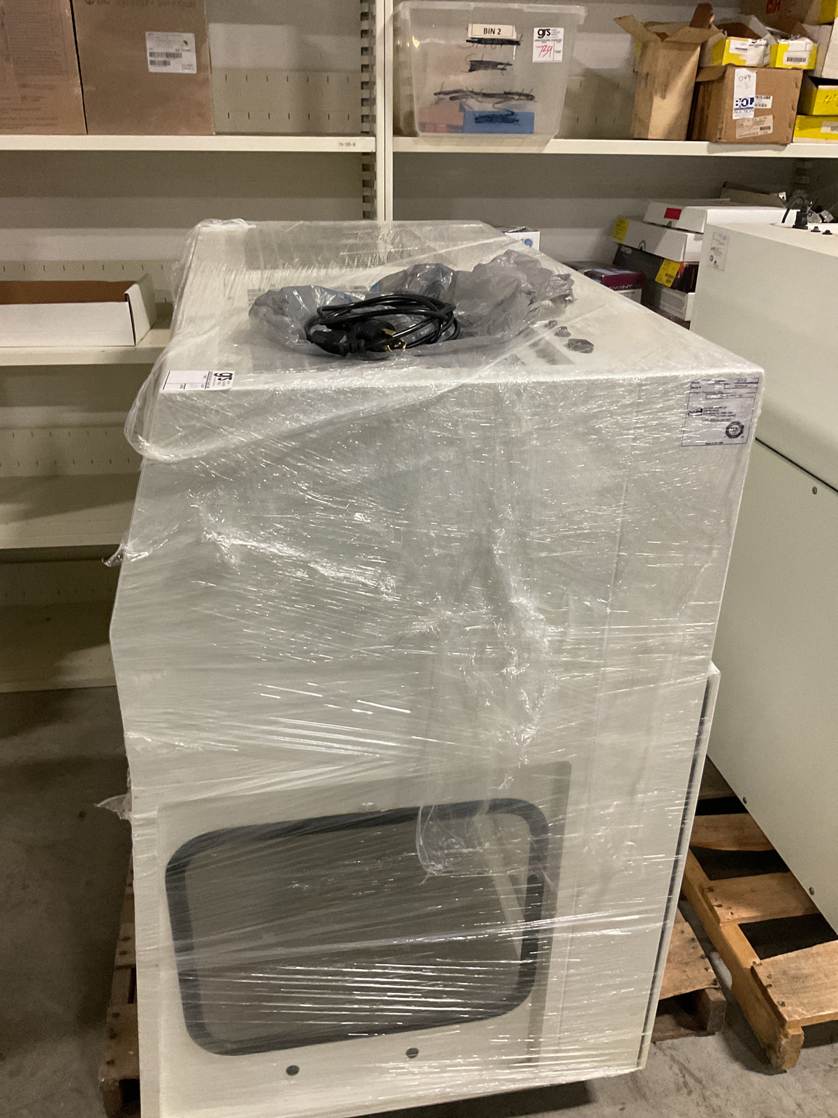 AIR SCIENCE LF SERIES LAMINAR FLOW HOOD HLF-48 #11