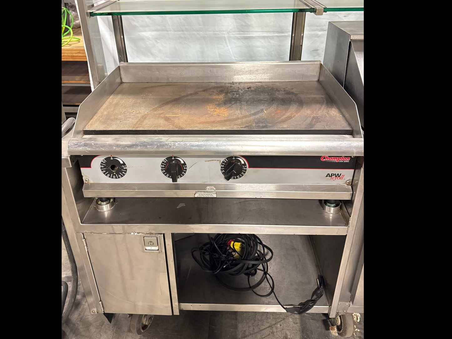 KEVRY PREP TOP MOBILE HOT COLD FOOD COUNTER BUFFET WITH GRIDDLE, LIGHTING - PREOWNED