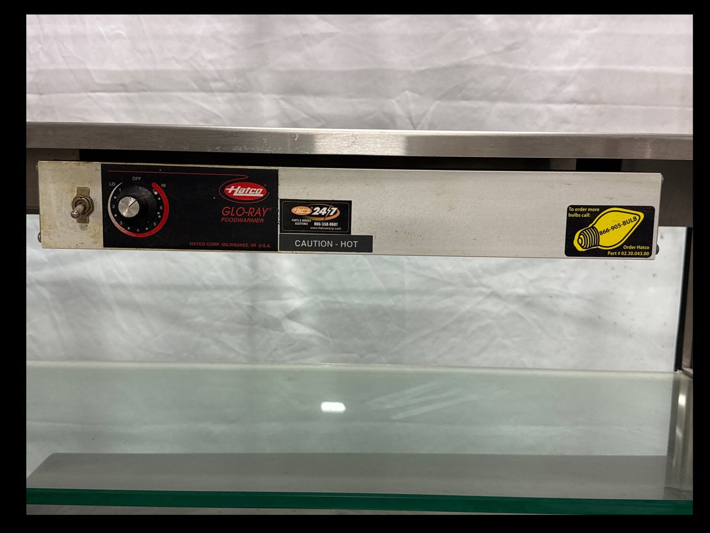 KEVRY PREP TOP MOBILE HOT COLD FOOD COUNTER BUFFET WITH GRIDDLE, LIGHTING - PREOWNED